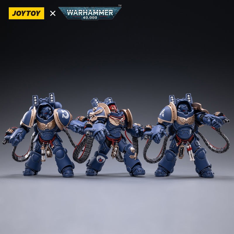 JoyToy 1/18 Warhammer 40K – Ultramarines Aggressors